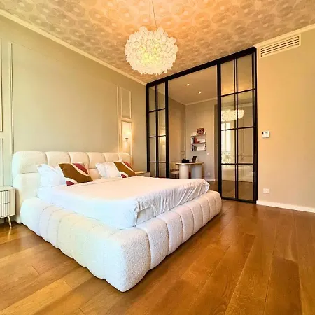 Tiffany Luxury 4bdr And 4bath Next To Palais Apartment *