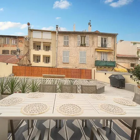 Tiffany Luxury 4bdr And 4bath Next To Palais Appartement *