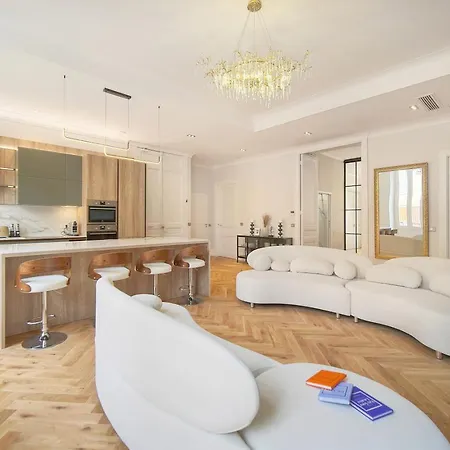 Tiffany Luxury 4bdr And 4bath Next To Palais