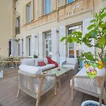 Tiffany Luxury 4bdr And 4bath Next To Palais Appartement