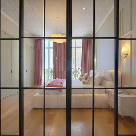 Tiffany Luxury 4bdr And 4bath Next To Palais *