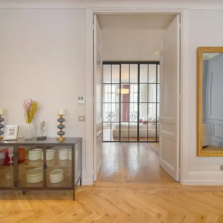 Tiffany Luxury 4bdr And 4bath Next To Palais *