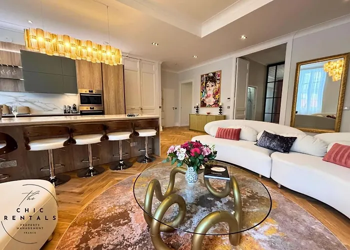 Tiffany Luxury 4bdr And 4bath Next To Palais Daire